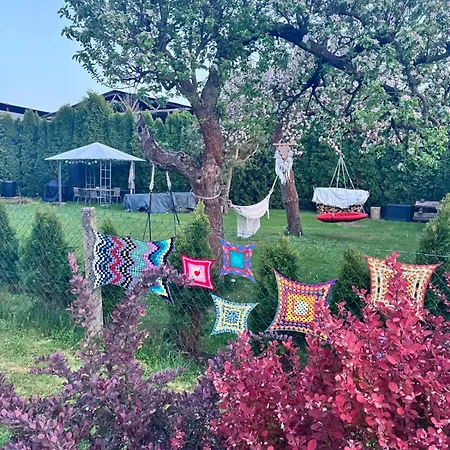 Glamping Karavan U Konopiste Chrastany (Benesov)