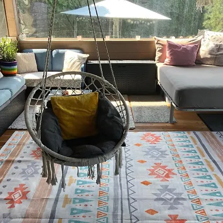 Glamping Karavan U Konopiste Chrastany (Benesov)