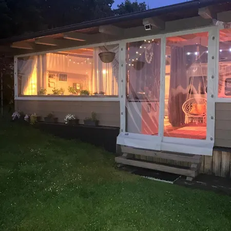 Glamping Karavan U Konopiste Chrastany (Benesov)