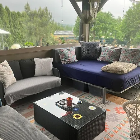 Campsite Glamping Karavan U Konopiste