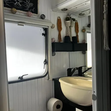 Glamping Karavan U Konopiste * Chrastany (Benesov)