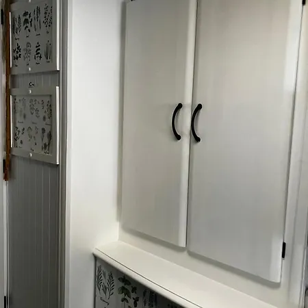 Glamping Karavan U Konopiste Κάμπινγκ *