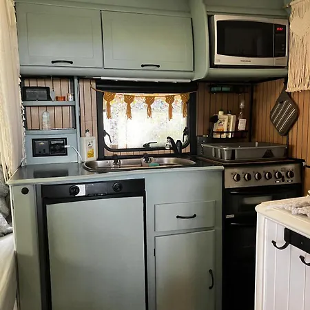 Glamping Karavan U Konopiště