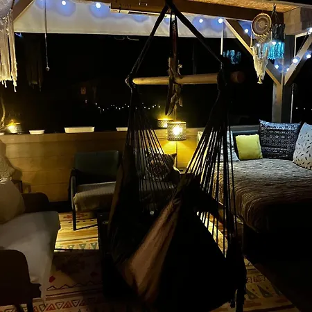 Glamping Karavan U Konopiště Kemp Chrastany (Benesov)