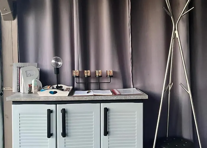 Glamping Karavan U Konopiste * Chrastany (Benesov)