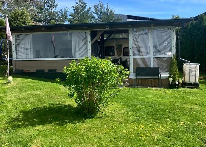 Glamping Karavan U Konopiste Chrastany (Benesov)