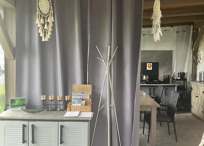 Glamping Karavan U Konopiste