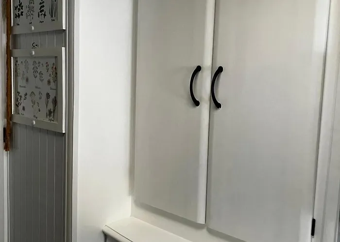 Glamping Karavan U Konopiste Κάμπινγκ *