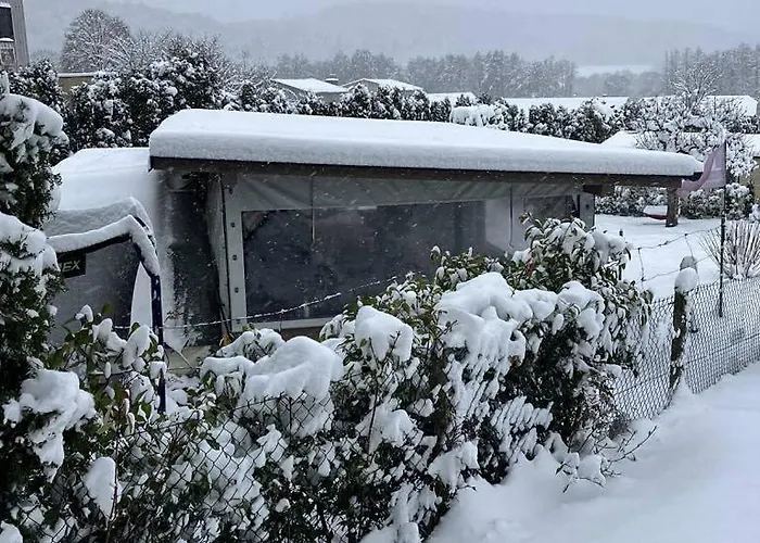 Glamping Karavan U Konopiste