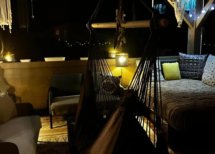 Glamping Karavan U Konopiste Κάμπινγκ Chrastany (Benesov)